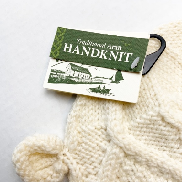 NWT TRADITIONAL ARAN HAND KNIT, CHILD SIZE - Picture 3 of 3